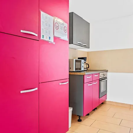 Apartment Cosy With Balcony And Fireplace