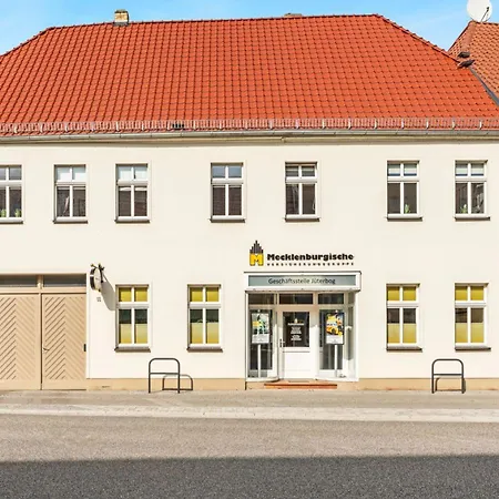 Cosy With Balcony And Fireplace *