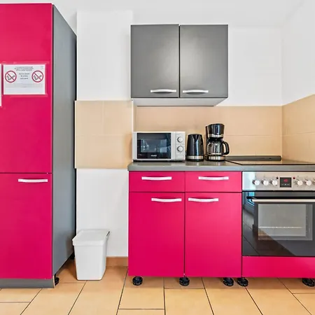 Apartment Cosy With Balcony And Fireplace