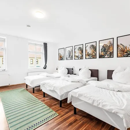 Apartment Cosy With Balcony And Fireplace