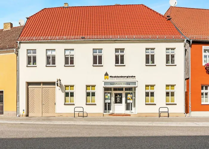 Cosy With Balcony And Fireplace *